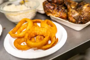 A plate of onion rings